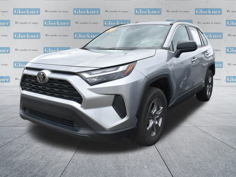 Used 2025 Toyota RAV4 LE image 11