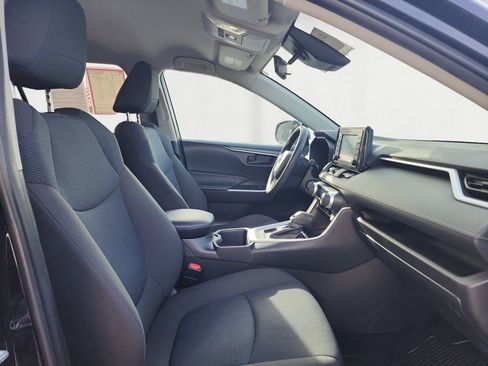 Certified 2022 Toyota RAV4 LE image 15