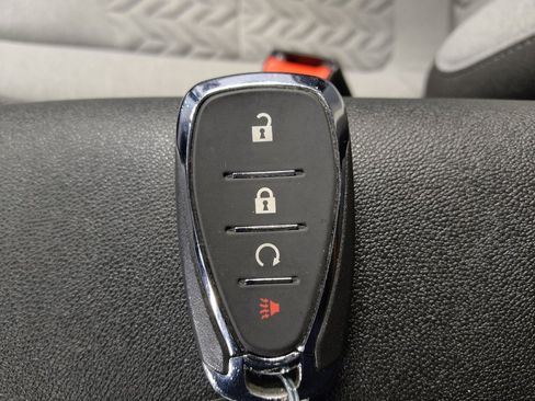 Used 2022 Chevrolet Equinox LT w/ LPO, Floor Liner Package FWD image 32