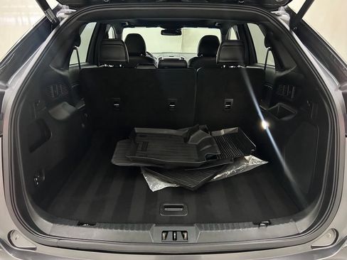 Used 2019 Ford Edge ST w/ Cold Weather Package AWD/4WD image 9