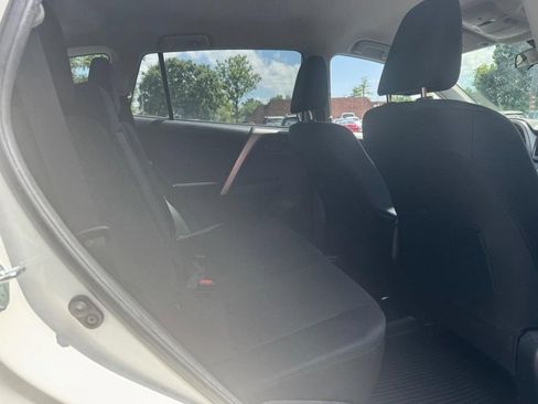 Used 2018 Toyota RAV4 LE w/ All Weather Liner Package FWD image 14