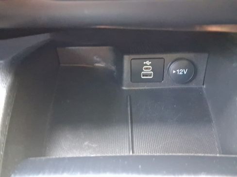 Used 2025 Ford Escape ST-Line FWD image 18
