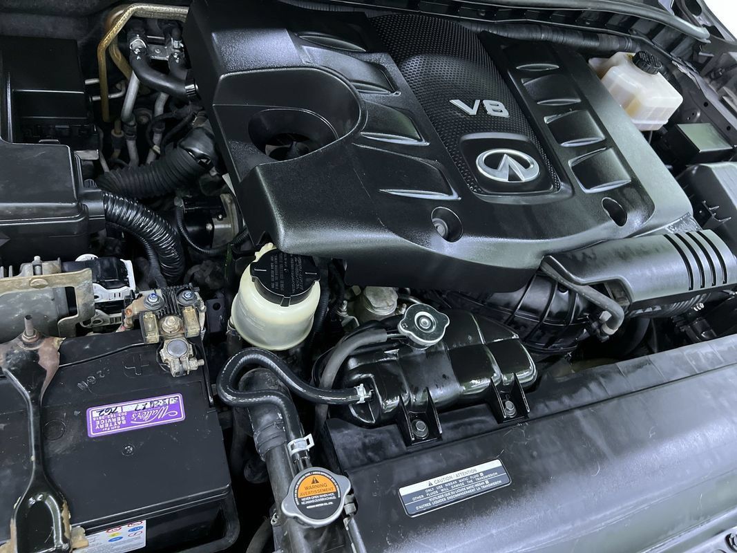 Used 2013 INFINITI QX56 4WD image 32
