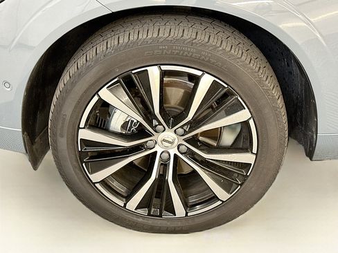 Used 2024 Volvo XC60 B5 Plus w/ Protection Package Premier AWD/4WD image 36