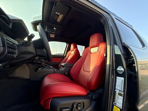 Used 2025 Toyota Tacoma TRD Pro AWD/4WD image 14