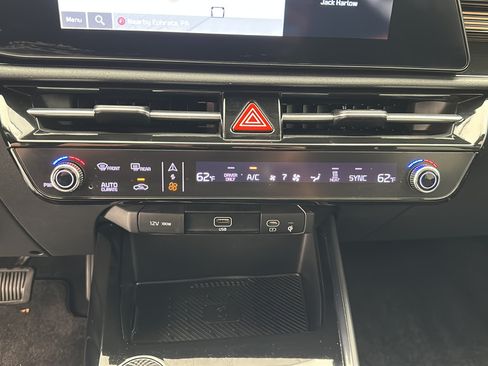 Used 2024 Kia Niro Wind FWD image 19