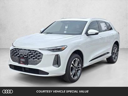 New 2025 Audi Q5 Premium w/ Convenience Package