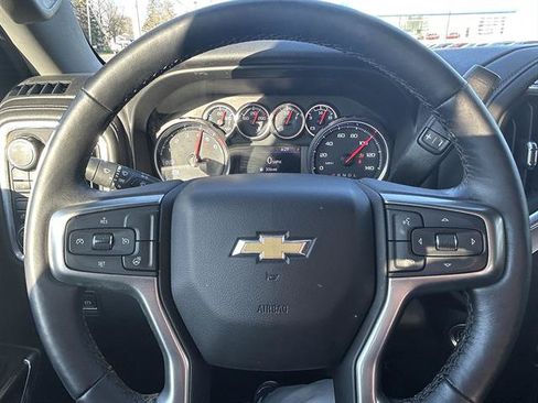 Used 2021 Chevrolet Silverado 1500 LT AWD/4WD image 18