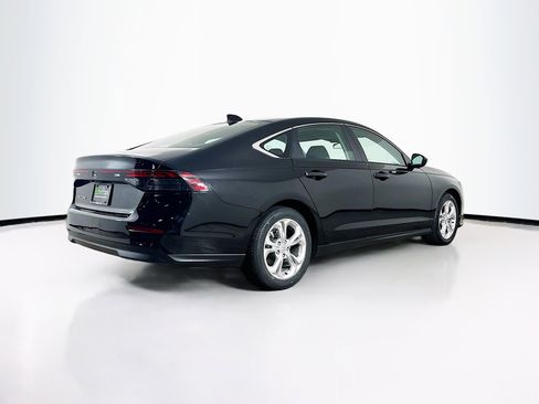Used 2025 Honda Accord LX image 9