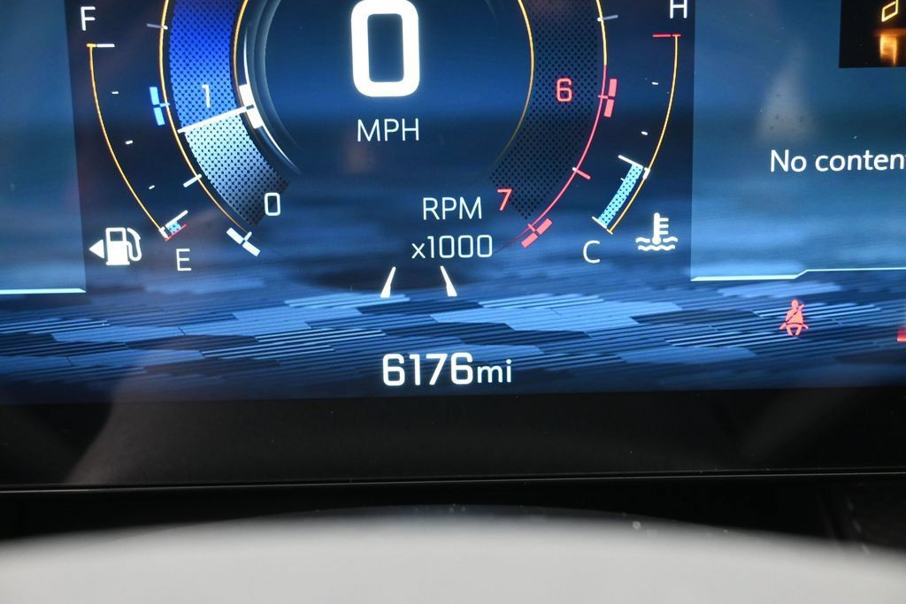 Used 2026 Chevrolet Equinox LT FWD image 25