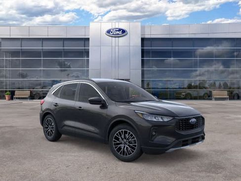Used 2025 Ford Escape SE FWD image 14
