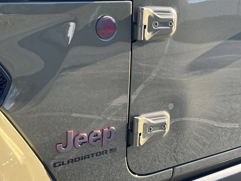 New 2026 Jeep Gladiator Rubicon AWD/4WD image 35