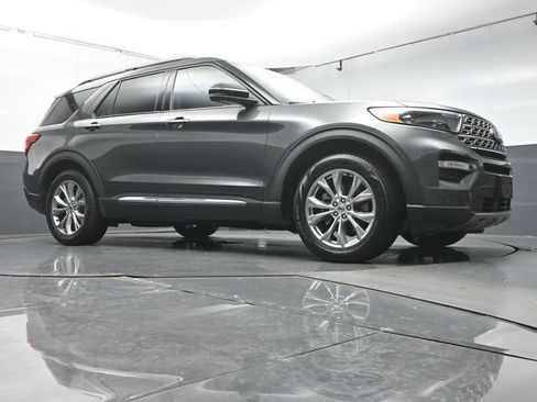 Used 2020 Ford Explorer Limited RWD image 41
