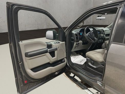 Used 2018 Ford F150 XLT image 8