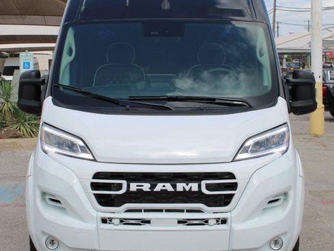 Used 2024 RAM ProMaster 3500 FWD image 6