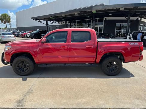 Used 2022 Toyota Tacoma SR AWD/4WD image 4