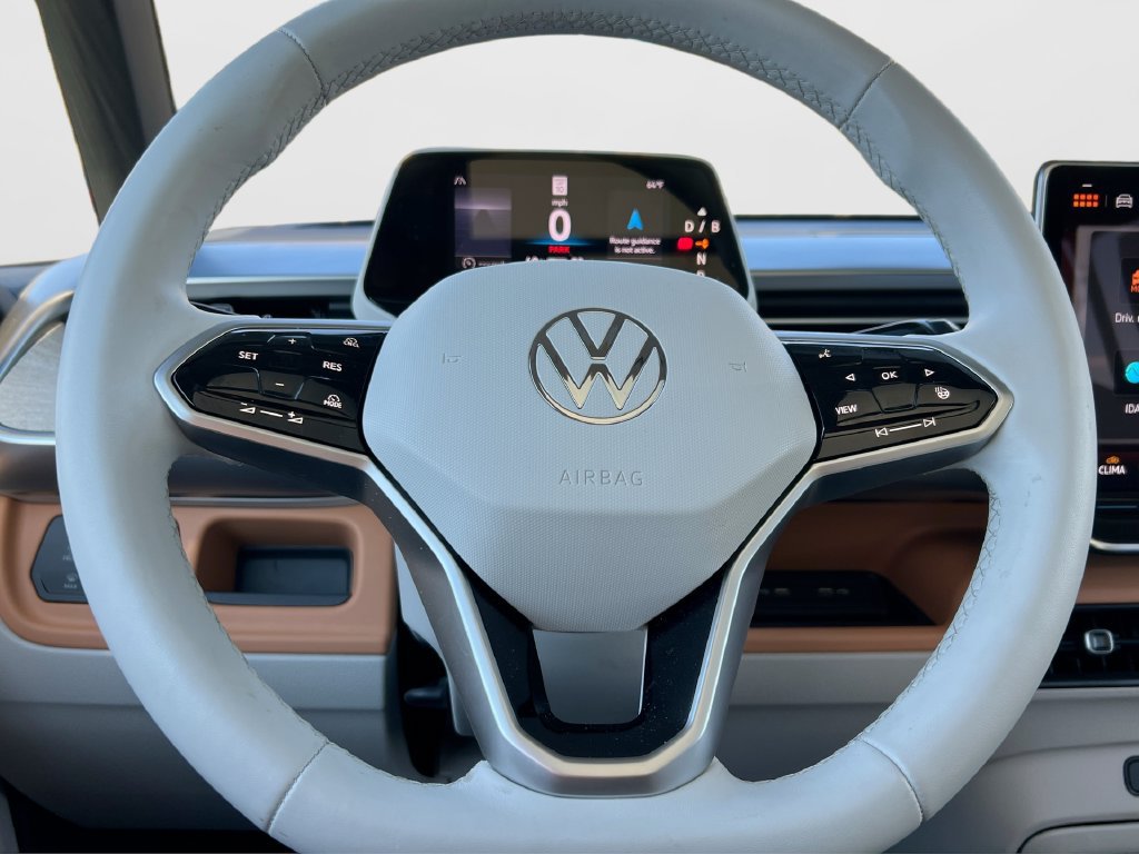 Used 2025 Volkswagen ID. Buzz 1st Edition AWD/4WD image 18