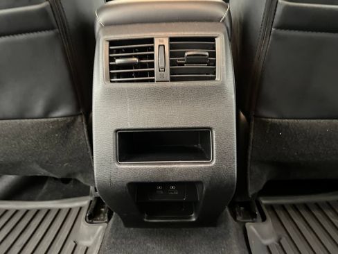 Used 2024 Mitsubishi Outlander SE AWD/4WD image 29