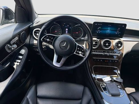 Used 2020 Mercedes-Benz GLC 300 image 15