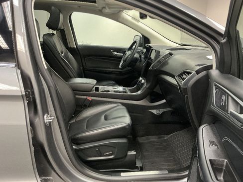 Used 2022 Ford Edge Titanium AWD/4WD image 30
