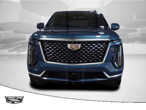 New 2026 Cadillac Escalade 2WD image 2