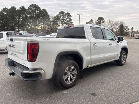 Used 2024 GMC Sierra 1500 SLT image 8