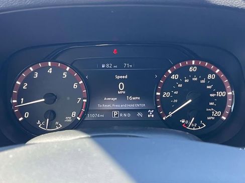 Used 2024 Nissan Frontier PRO-4X w/ Off-Road Protection Package image 33