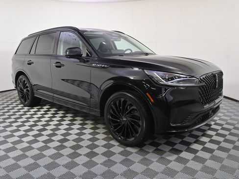 New 2026 Lincoln Aviator Reserve AWD/4WD image 8