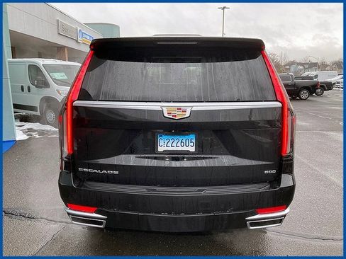 Used 2021 Cadillac Escalade Premium Luxury w/ LPO, Illumination Package image 3