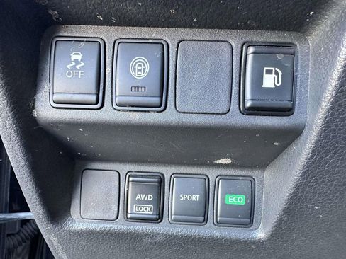 Used 2019 Nissan Rogue S AWD/4WD image 15