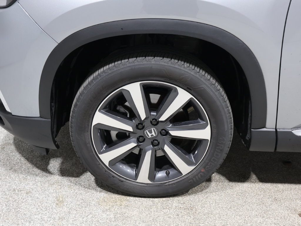 Used 2024 Honda Pilot Touring image 8
