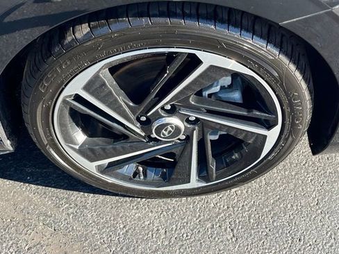 Used 2023 Hyundai Elantra N Line image 9