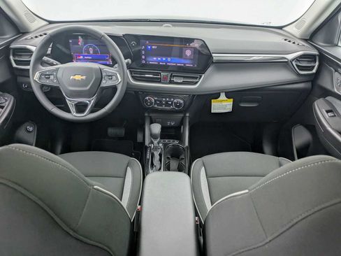 New 2026 Chevrolet TrailBlazer LT w/ Convenience Package FWD image 15