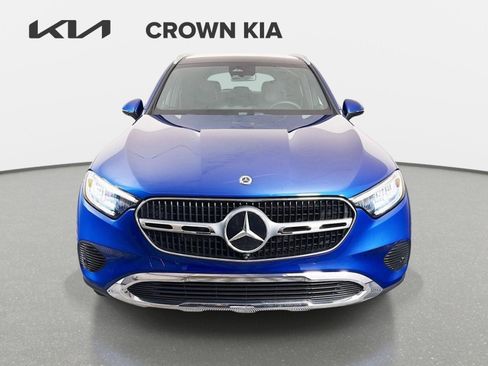 Used 2025 Mercedes-Benz GLC 300 image 2
