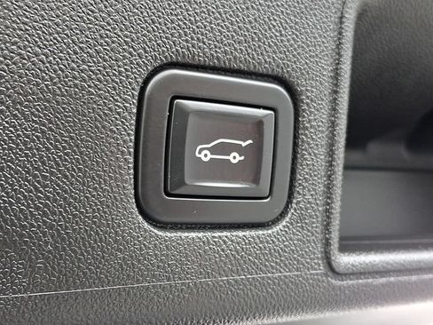 Certified 2020 GMC Terrain SLT w/ Preferred Package FWD image 32