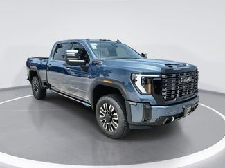 New 2026 GMC Sierra 2500 Denali Ultimate AWD/4WD video 1