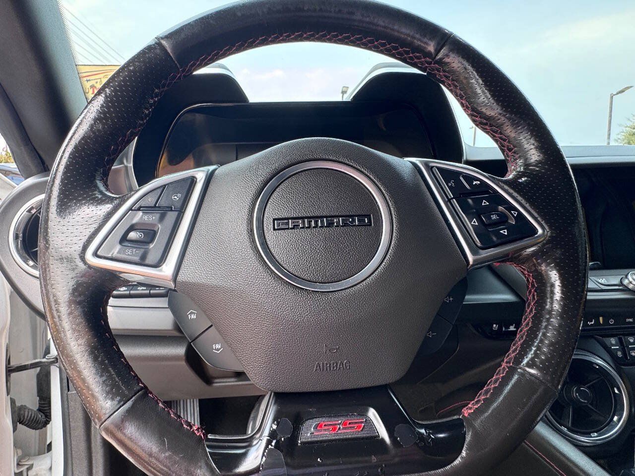 Used 2020 Chevrolet Camaro SS RWD image 19