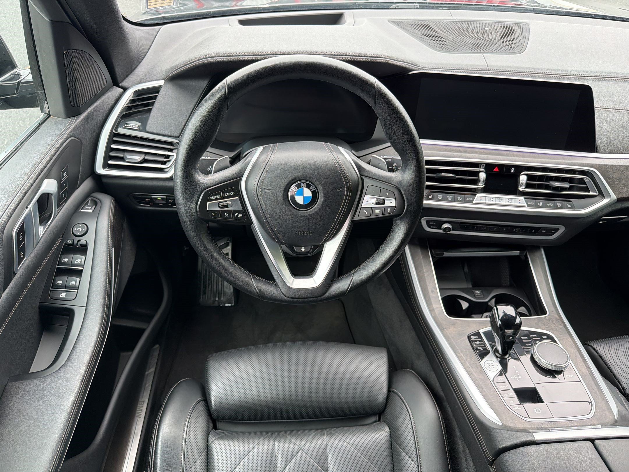 Used 2023 BMW X5 xDrive40i w/ Premium Package AWD/4WD image 28