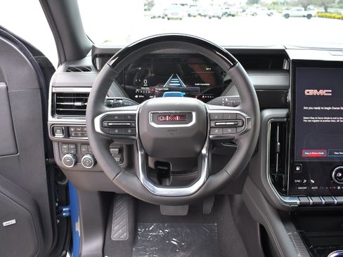 New 2026 GMC Yukon XL Elevation image 12