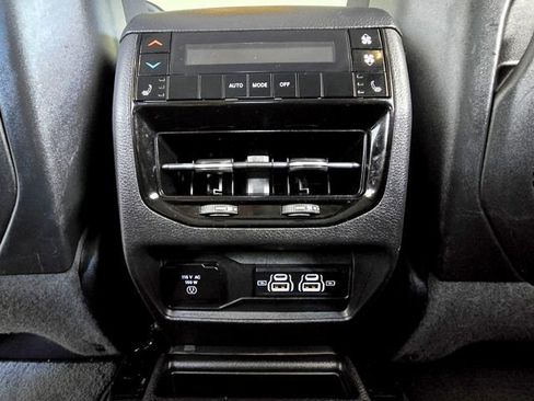 Certified 2023 Jeep Grand Cherokee L Limited w/ Luxury Tech Group II image 26