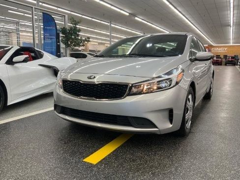 Used 2017 Kia Forte LX FWD image 38