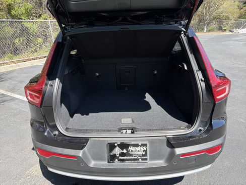 Certified 2025 Volvo XC40 B5 Core image 65