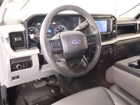 Used 2026 Ford F250 XL RWD image 2