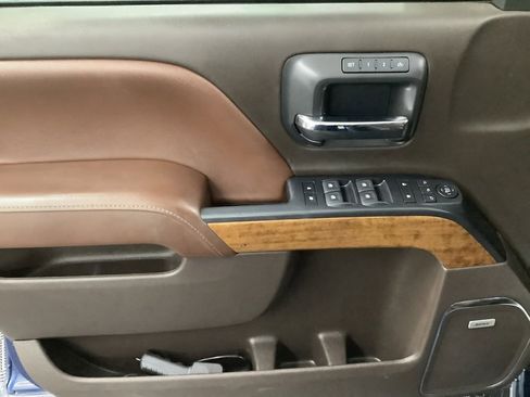 Used 2019 Chevrolet Silverado 3500 High Country w/ Duramax Plus Package image 9