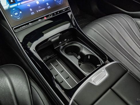 Used 2022 Mercedes-Benz S 580 4MATIC Sedan w/ AMG Line Package image 63