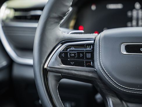 New 2025 Jeep Grand Cherokee Overland w/ Adv Protech Group III image 27