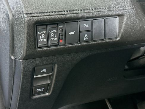 New 2026 Honda Odyssey Touring image 10