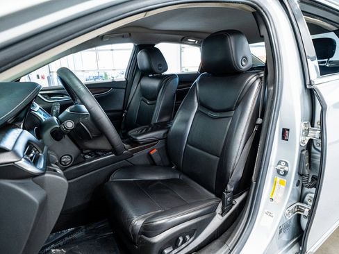 Used 2018 Cadillac XTS Luxury image 36