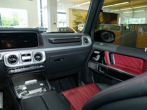 Certified 2025 Mercedes-Benz G 550 image 41