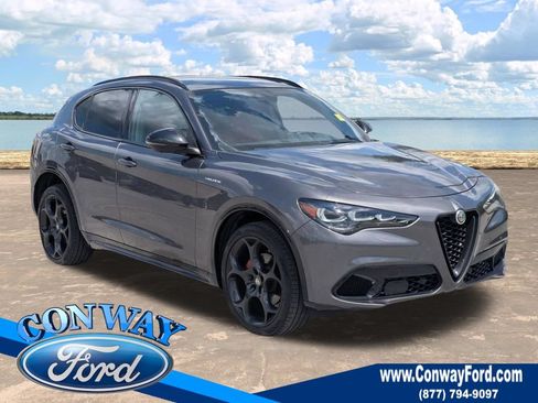 Used 2024 Alfa Romeo Stelvio Veloce AWD/4WD image 1